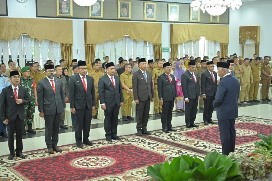 Dikukuhkan Gubernur Mahyeldi, 9 Pjs Bupati/Wako Diminta Pompa Semangat ASN dalam Melayani Masyarakat