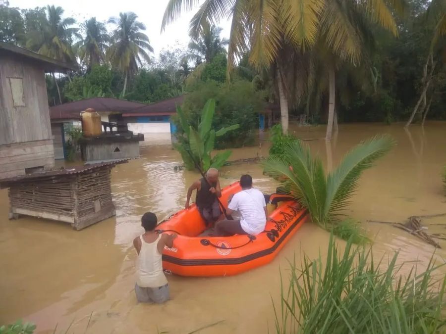 Dilanda Banjir dan Tanah Longsor, Bupati Dharmasraya Tetapkan Status Siaga Darurat Bencana