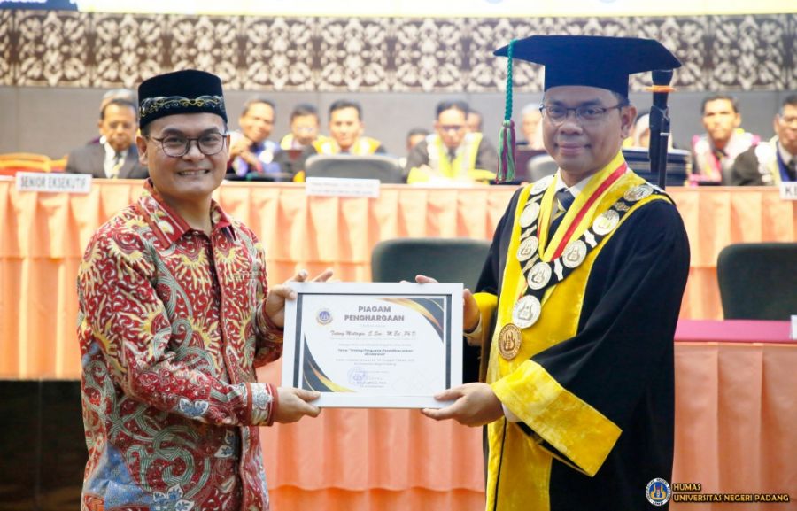 Dirjen Pendidikan Vokasi Apresiasi Perkembangan UNP di Wisuda 138, Dorong Inovasi Berkelanjutan