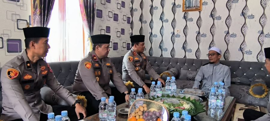 Disambangi 3 Jenderal Ops NCS, Ketua Ponpes Daarul Falah Ciamis Dukung Polri Wujudkan Pemilu Damai