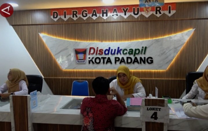Disdukcapil Padang Dorong Warga Segera Aktifkan IKD, Dukung Smart City