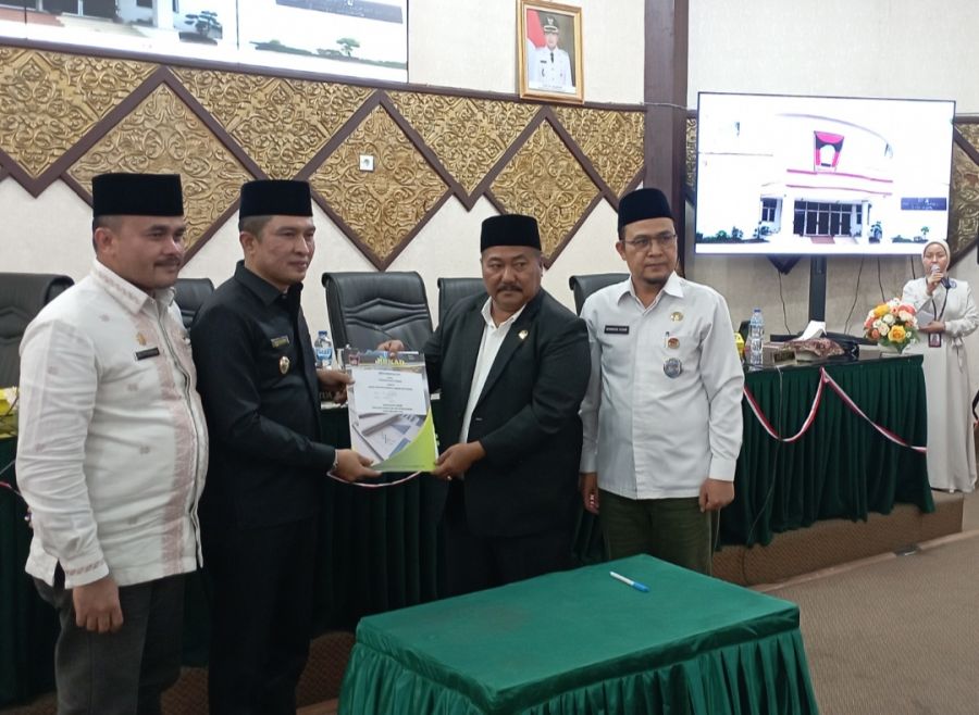 Disetujui Semua Fraksi, Rapat Paripurna DPRD Padang Sepakati KUA PPAS APBD Tahun Anggaran 2024