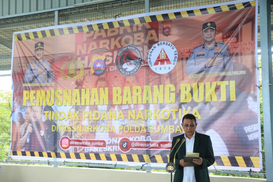 Ditresnarkoba Polda Sumbar Musnahkan Barang Bukti Narkotika Jenis Ganja sebanyak 263 Kg