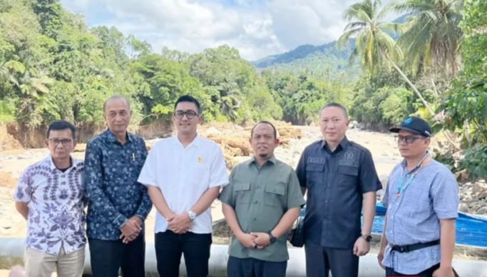 Dorong Percepatan Pemulihan Air Bersih, Ketua dan Komisi II DPRD Padang Tinjau Intake Perumda AM