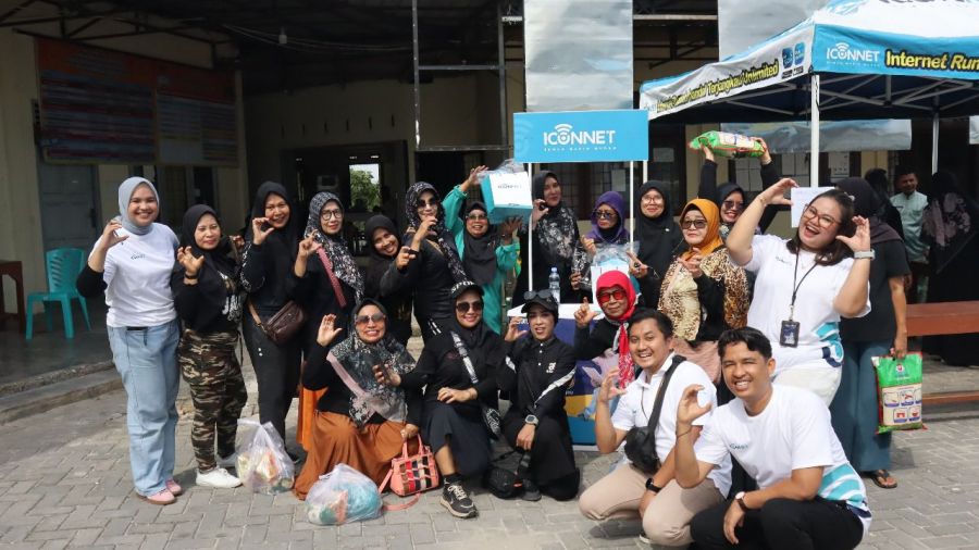 Dorong Pertumbuhan Pelanggan ICONNET, PLN Icon Plus Meriahkan Senam Ibu-Ibu PKK di Kubang Jaya