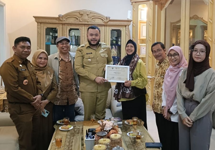DPD SatuPena Sumbar Berikan Gagasan tentang Literasi ke Wako Padang