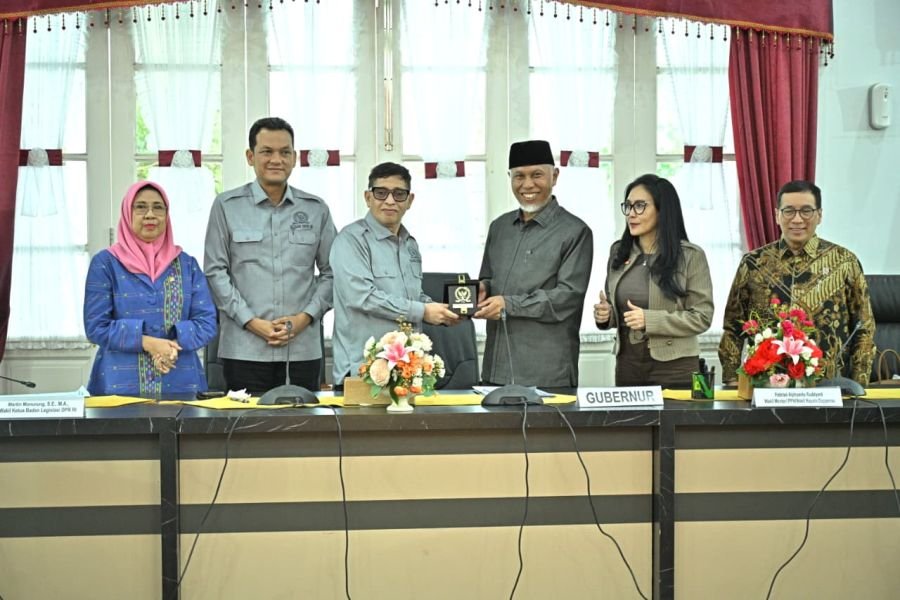 DPR RI Kunjungi Sumbar Bahas RUU Satu Data Indonesia