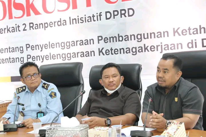 DPRD Kabupaten Dharmasraya Gelar Diskusi  Publik Terkait Dua Ranperda Inisiatif