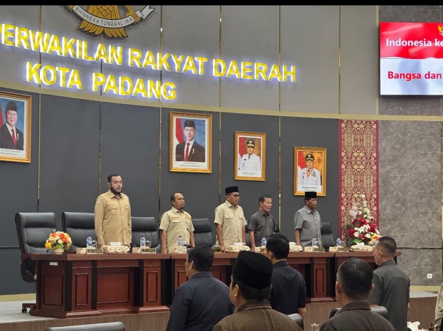 DPRD Kota Padang Gelar Rapat Paripurna Penyampaian Tiga Ranperda oleh Wali Kota