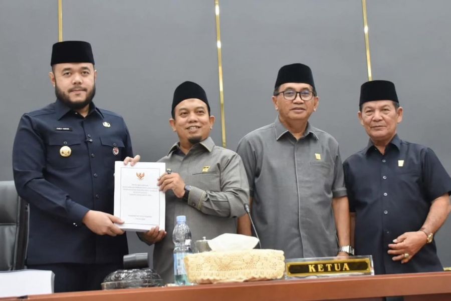 DPRD Kota Padang Gelar Rapat Paripurna Penyampaian Ranperda APBD P TA 2025 Oleh Walikota Padang