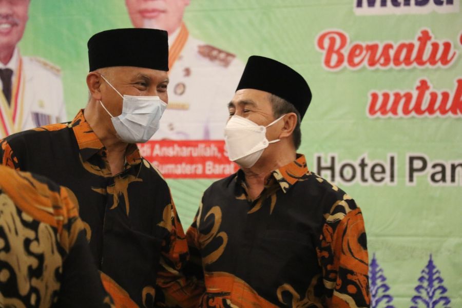 Dua Gubernur Hadiri Pelantikan Pengurus IKA Unand Riau