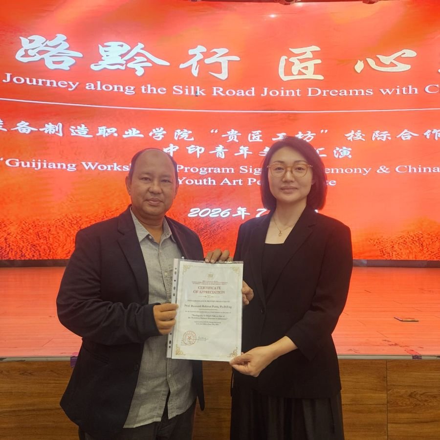 Dua Pakar UNP Beri Kuliah Internasional di Guizhou Equipment Manufacturing Polytechnic, Tiongkok