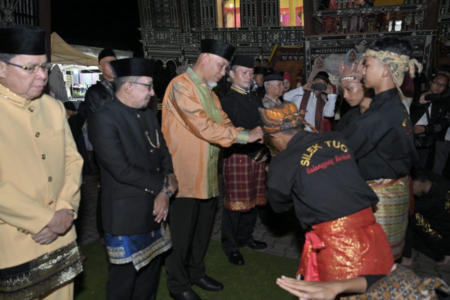 Festival Kesultanan Pagaruyuang Sambung Silaturahim Antar Kerajaan