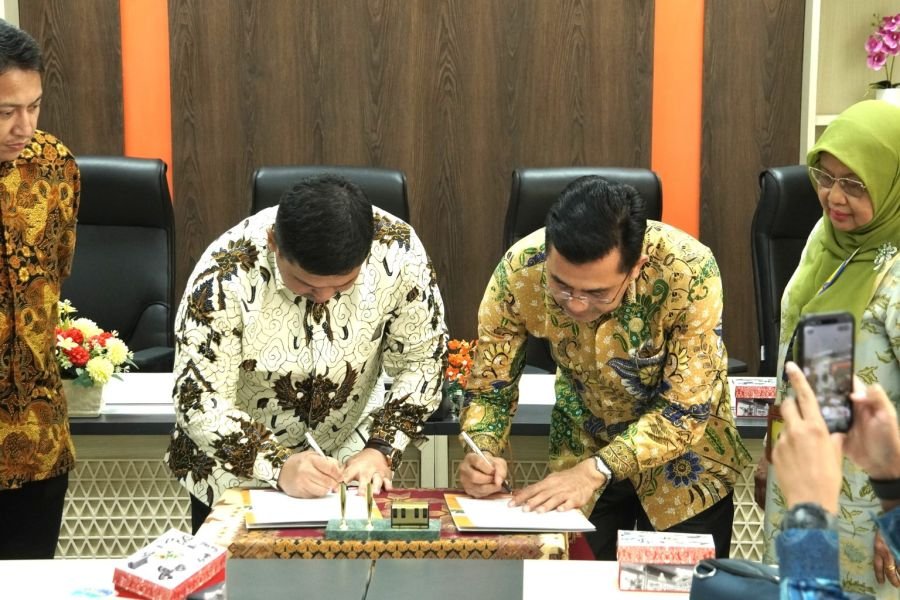 FT UNP Serahkan SP3MK, Perkuat Kolaborasi dengan Pertamina Geothermal Energy