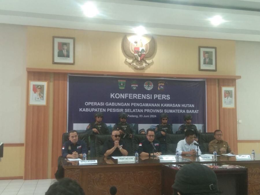 Gakkum KLHK Tangkap Tersangka Perusakan Hutan di Pessel