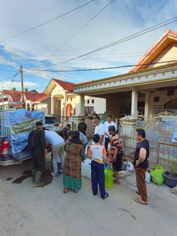 Gerak Cepat, UNP Mulai Salurkan Bantuan Donasi BTN