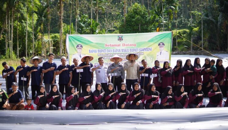 Gerakan Tanam Cabe Wujud Keseriusan Pemkab Sijunjung Dalam Pengendalian Inflasi Daerah