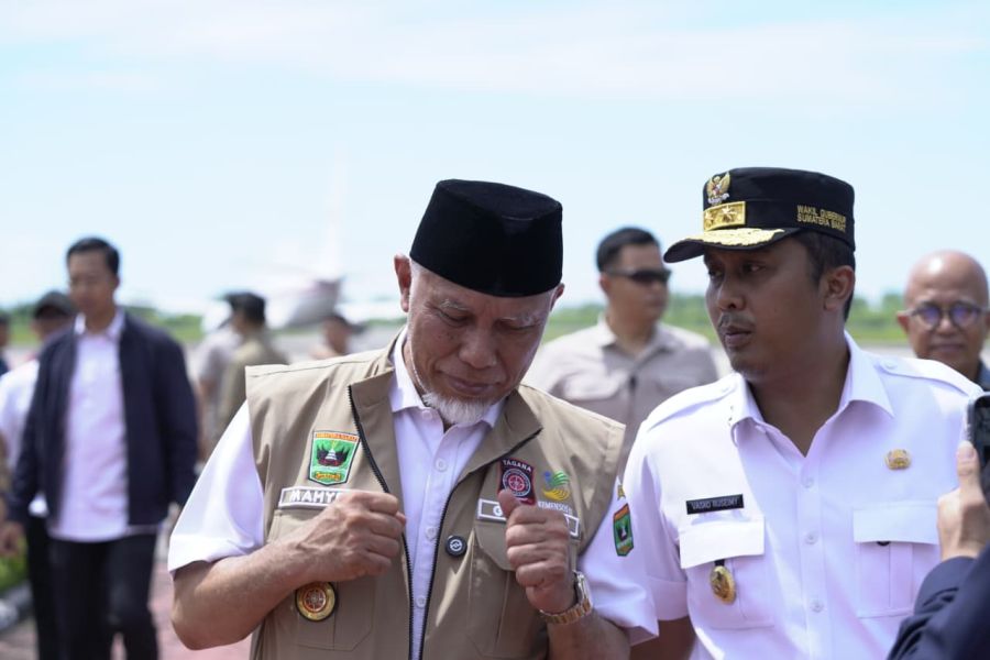 Gubernur dan Wakil Gubernur Sumbar Lepas Kepulangan Presiden Prabowo Usai Tinjau Dampak Bencana