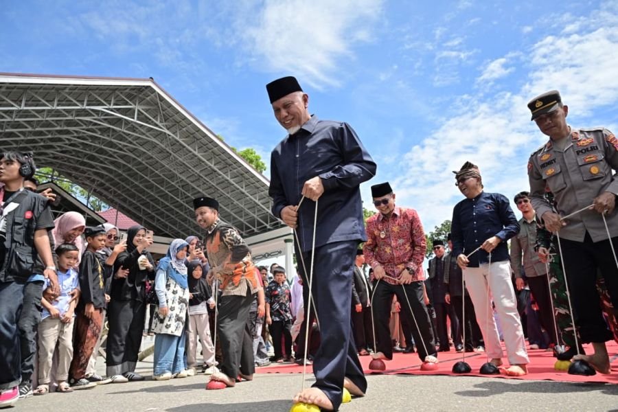 Gubernur Mahyeldi: Alek Anak Nagari Perkuat Karakter dan Jaga Warisan Budaya Minangkabau
