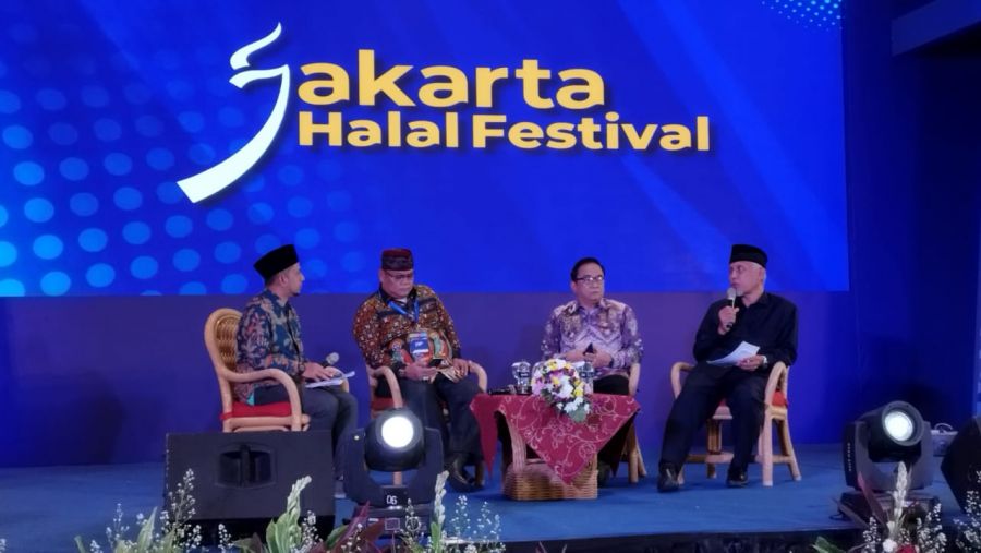 Gubernur Mahyeldi Ansharullah Menjadi Narasumber di Jakarta Halal Festival