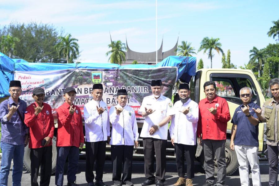 Gubernur Mahyeldi Apresiasi Kepedulian Perantau Minang Sumsel bagi Warga Terdampak Bencana