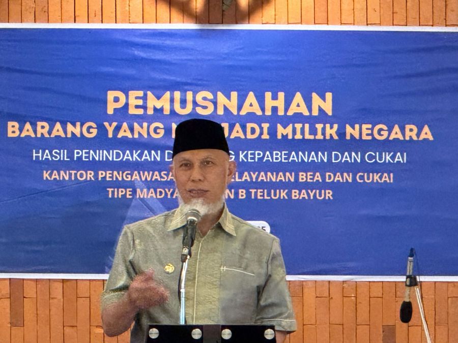 Gubernur Mahyeldi Apresiasi Pemusnahan Barang Ilegal oleh Bea Cukai