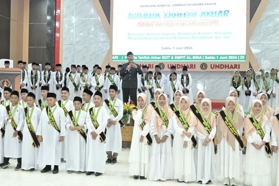 Gubernur Mahyeldi Apresiasi SDIT dan SMPIT Al-Bina yang Konsisten Mencetak Generasi Qur'ani