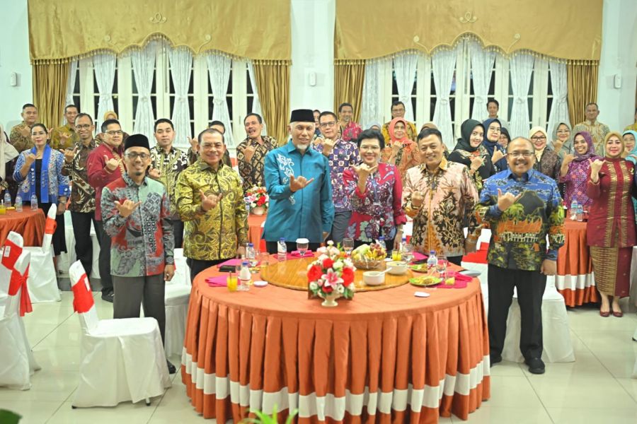 Gubernur Mahyeldi beserta Jajaran & Unsur Forkopimda Jamu Kajati Sumbar yang Baru Yuni Daru Winarsih
