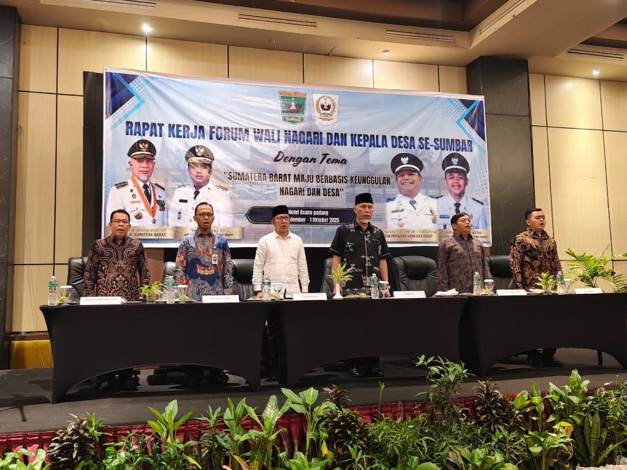 Gubernur Mahyeldi Buka Rapat Kerja FORWANA Sumbar 2025: Tegaskan Desa/Nagari Ujung Tombak Pembanguna