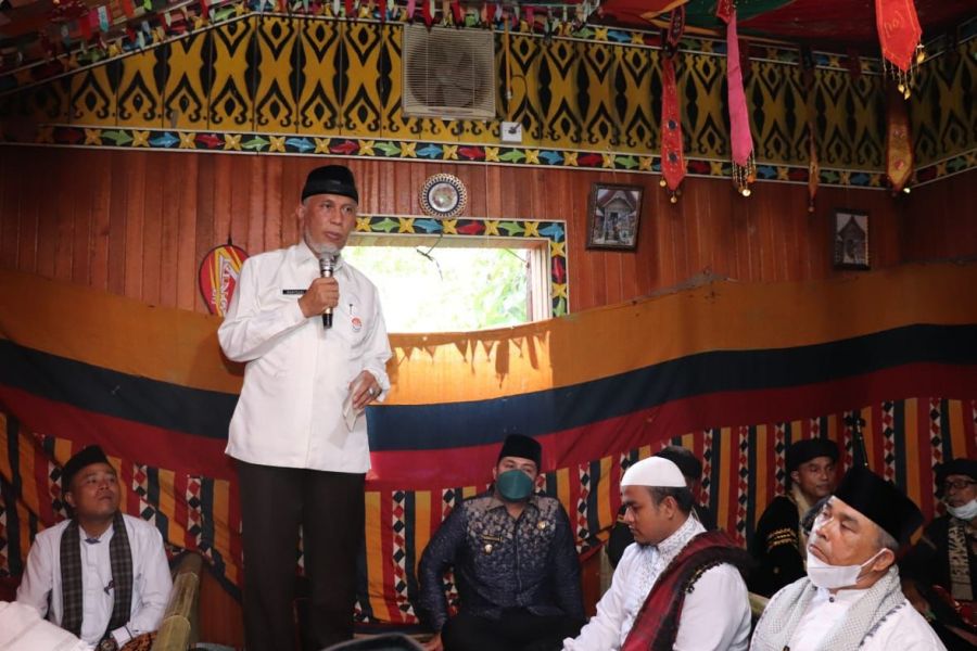 Gubernur Mahyeldi: Desa Adat Menjadi Penjaga Tradisi dan Nilai Luhur Budaya Minangkabau