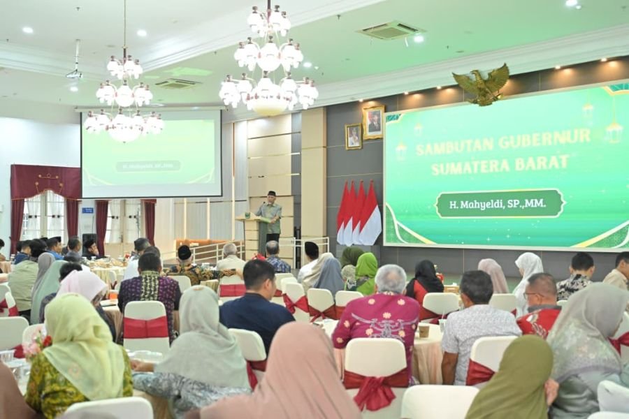 Gubernur Mahyeldi Hadiri Halalbihalal IKA UNAND