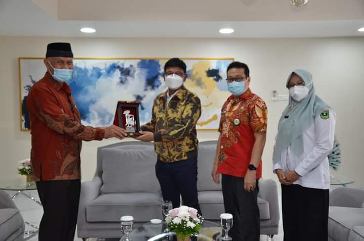Gubernur Mahyeldi Harapkan Bantuan Kominfo RI, Masih Banyak Daerah Blank Spot di Sumbar