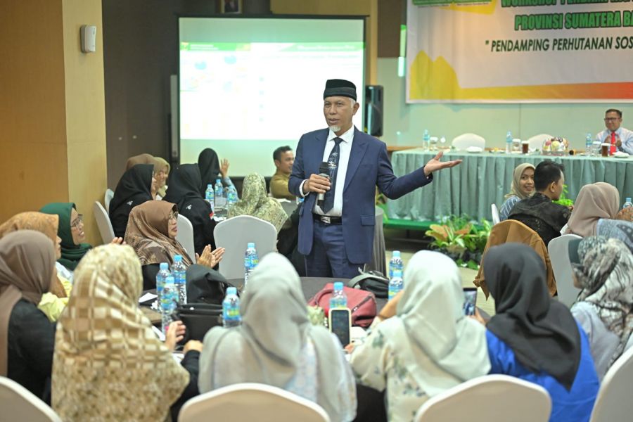 Gubernur Mahyeldi Komitmen Ikut Wujudkan Target Nasional 12,7 Juta Hektare Perhutanan Sosial