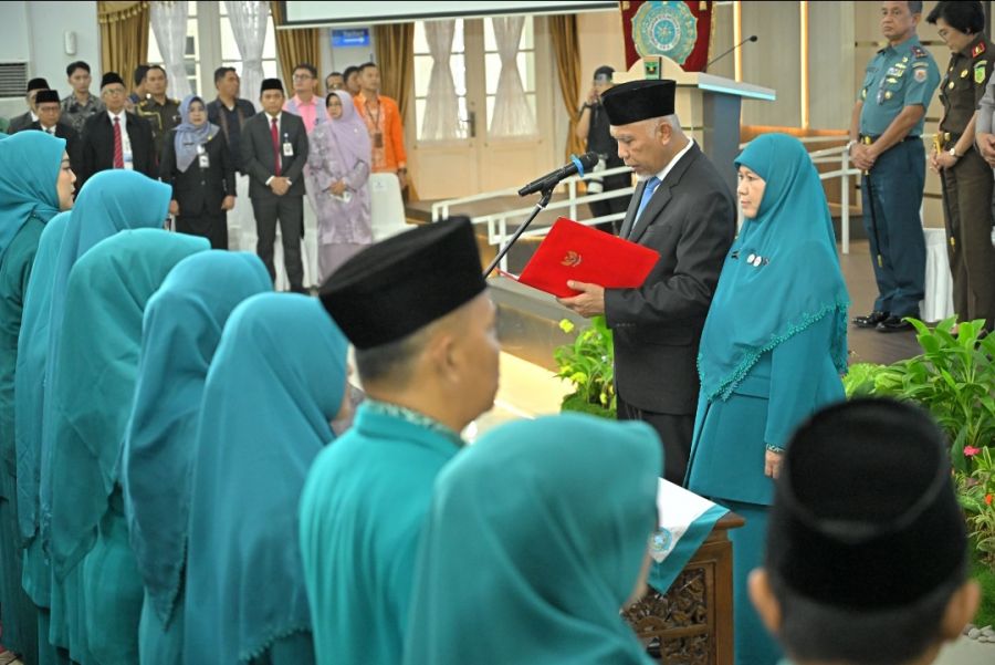 Gubernur Mahyeldi Kukuhan Ketua TP PKK, Posyandu & Dekranasda se-Sumbar
