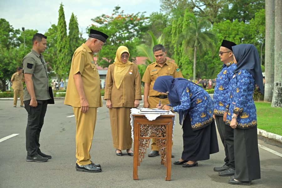Gubernur Mahyeldi Lantik 1.260 PPPK Formasi 2023 di Lingkup Pemprov Sumbar