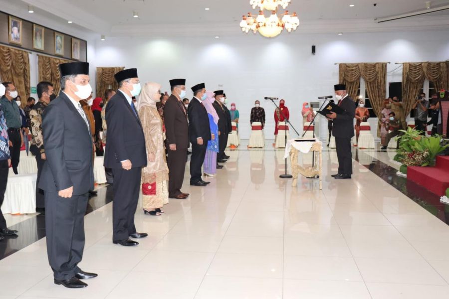 Gubernur Mahyeldi Lantik 9 Pejabat Tinggi Pratama, Tidak ada Non Job
