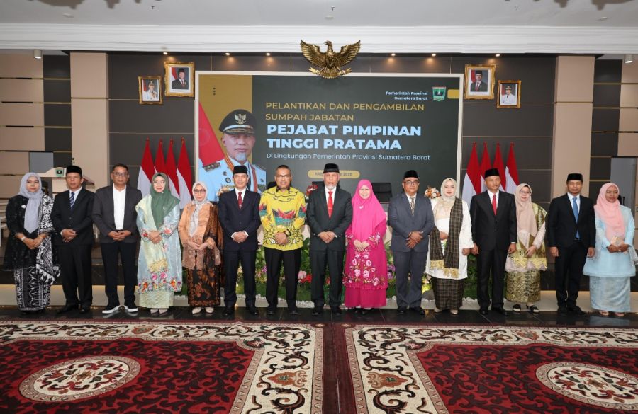 Gubernur Mahyeldi Lantik Sejumlah Pejabat Pimpinan Tinggi Pratama di Lingkungan Pemprov Sumbar