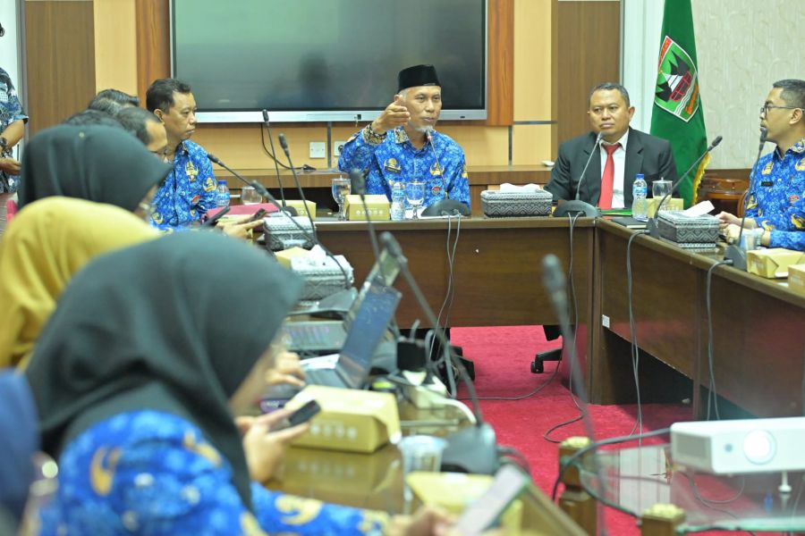 Gubernur Mahyeldi Motivasi Para Admin Medsos OPD Pemprov Sumbar dengan Teori Jendela Johari