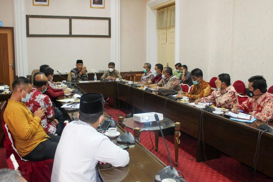Gubernur Mahyeldi: Pendidikan Sumbar Butuh Kajian untuk Hasilkan Lulusan Berdaya Saing