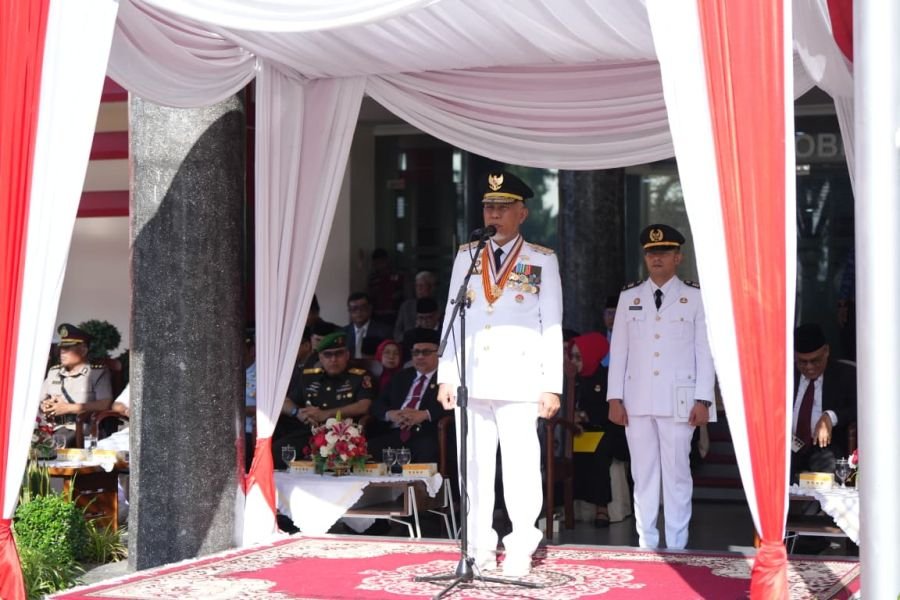 Gubernur Mahyeldi Pimpin Upacara Hari Otonomi Daerah Tingkat Provinsi Tekankan Inovasi & kemandirian