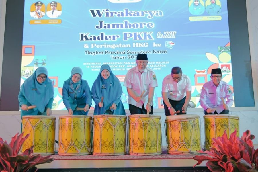 Gubernur Mahyeldi: PKK Harus Hadir Menjawab Persoalan Keluarga dan Masyarakat