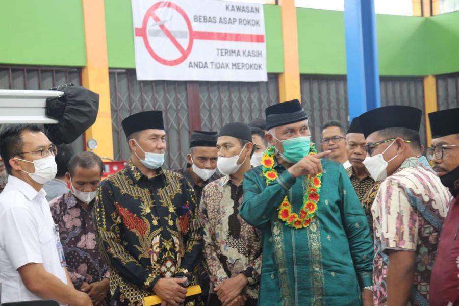 Gubernur Mahyeldi: Prestasi SMK adalah Banyak Lulusan Diterima di Dunia Kerja