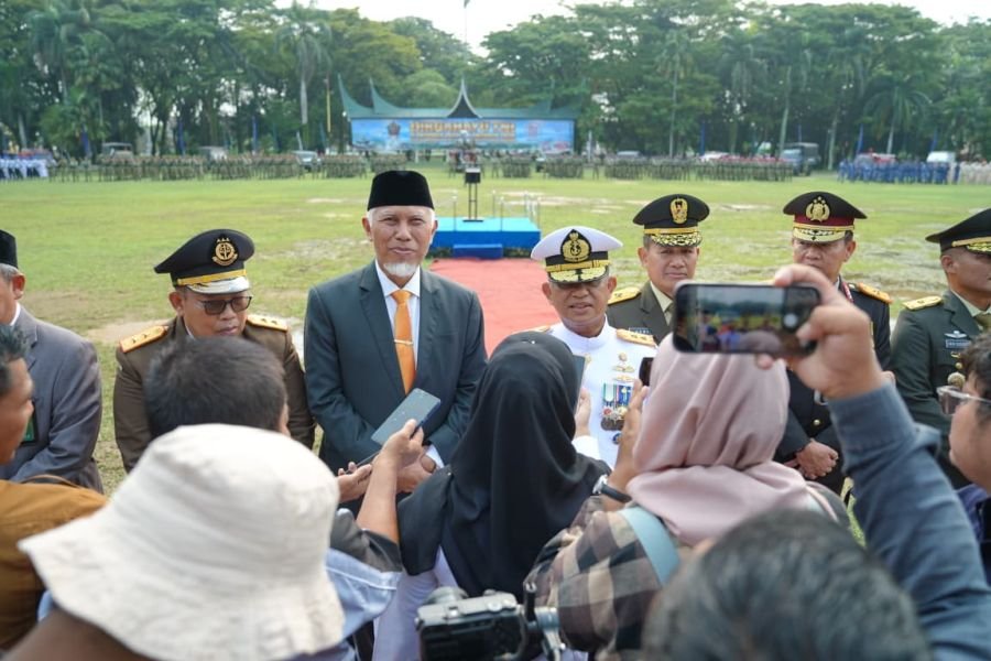 Gubernur Mahyeldi Puji Kinerja TNI yang Selalu Hadir di Tengah Masyarakat Saat Dibutuhkan
