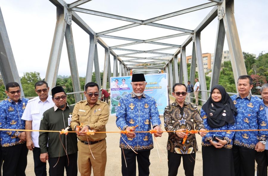 Gubernur Mahyeldi Resmikan Lima Jembatan Strategis Senilai Rp30,7 Miliar di Sumbar