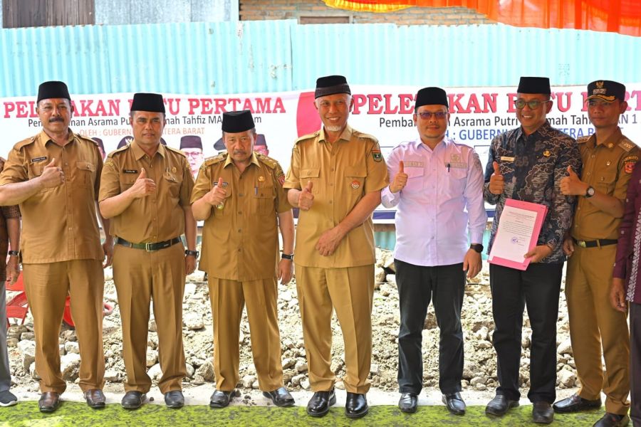 Gubernur Mahyeldi Resmikan Masjid dan Pembangunan Sarana Penunjang Pendidikan di Maninjau