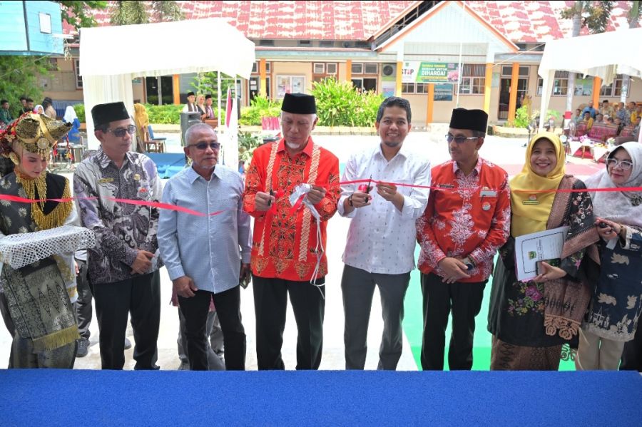 Gubernur Mahyeldi Resmikan Musala Darul Ilmi SMAN 1 Pariaman, Pusat Penguatan Spiritual Pelajar