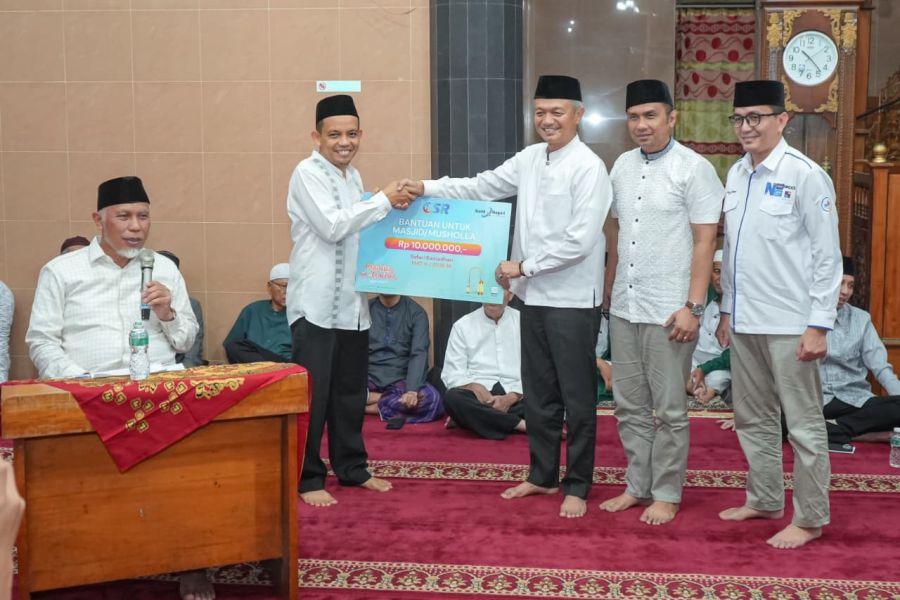 Gubernur Mahyeldi Safari Ramadan di Sawahlunto, Salurkan Bantuan untuk Masjid Agung Nurul Islam