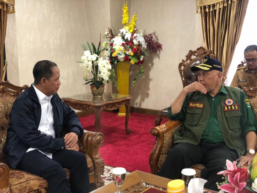 Gubernur Mahyeldi Sambut Menteri Lingkungan Hidup, Minta Dukungan Pemulihan Pascabencana