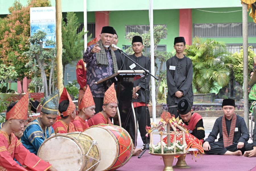 Gubernur Mahyeldi: Sekolah Perlu Ransang Kreativitas Siswa dengan Berikan Ruang dan Pendampingan