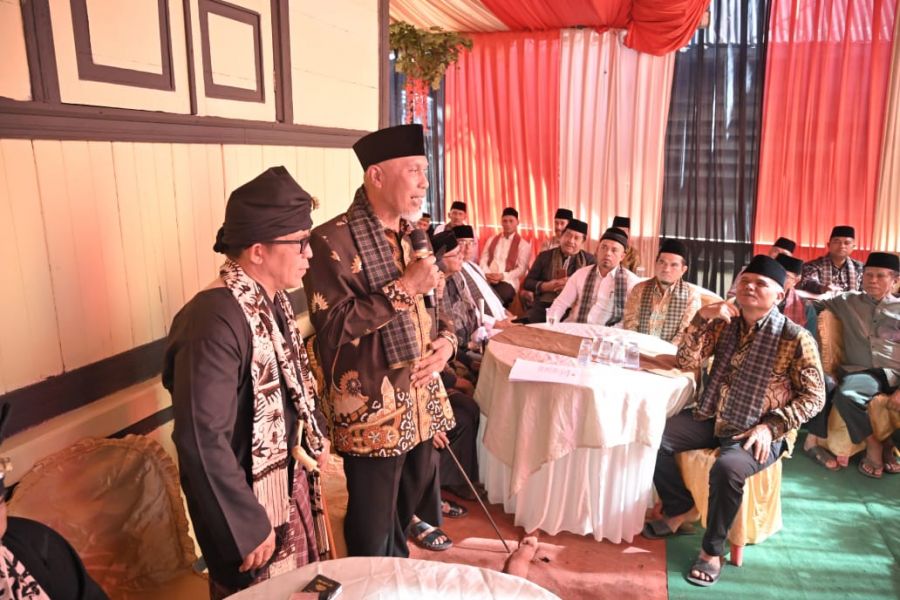 Gubernur Mahyeldi Tegaskan Sikap Pemerintah untuk Kelestarian Adat dan Budaya di Sumbar